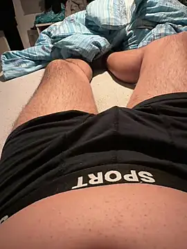 spritzerboy23 online show from April 29, 8:48 pm