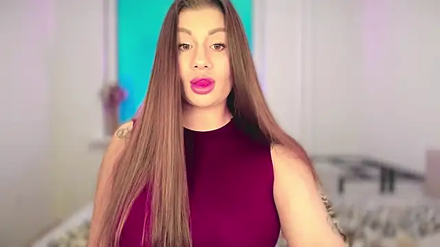 Snapshot of JuicyHelenX chatting on December 2, 1:05 pm JuicyHelenX online show from December 2, 1:05 pm