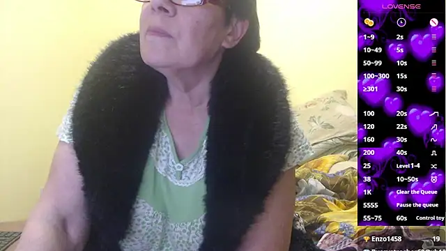 Sandra Carina online show from March 31, 6:19 pm