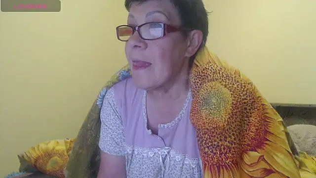 Sandra Carina online show from May 4, 4:41 am