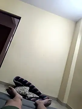 Snapshot of rajstrip12650 chatting on January 17, 4:33 pm rajstrip12650 online show from January 17, 4:33 pm