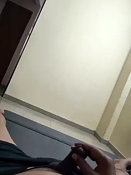 Snapshot of rajstrip12650 chatting on February 27, 3:01 pm rajstrip12650 online show from February 27, 3:01 pm