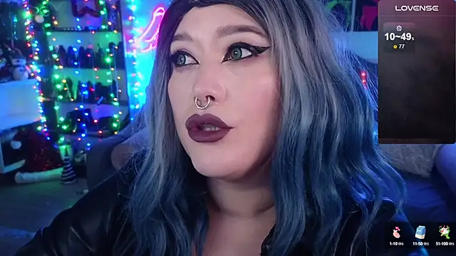 wickedxqueen online show from December 18, 5:04 am