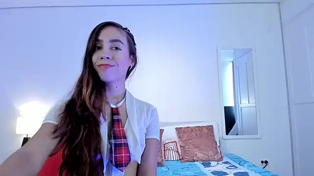 Estrella Duran online show from January 8, 7:45 pm