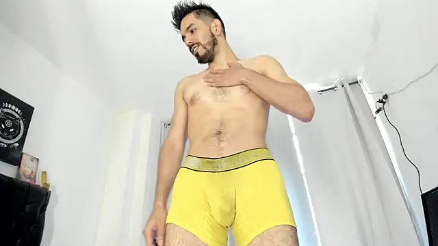 JohanyLatino online show from March 3, 6:22 pm