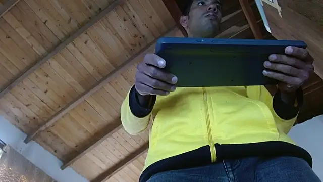 JohanyLatino online show from July 17, 10:25 pm