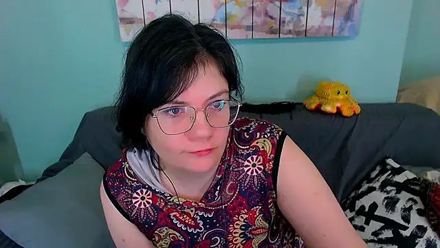 Snapshot of EverlyRays chatting on May 16, 8:44 am EverlyRays online show from May 16, 8:44 am