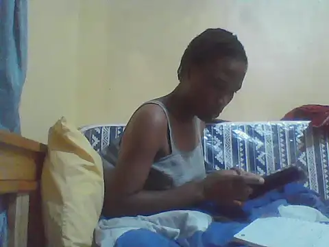 Snapshot of Smillie_prety chatting on May 13, 5:27 am Smillie prety online show from May 13, 5:27 am
