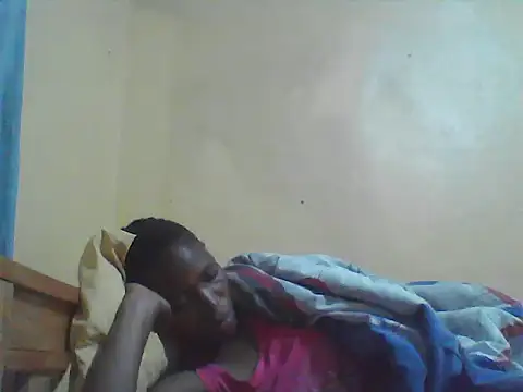 Snapshot of Smillie_prety chatting on May 17, 4:32 am Smillie prety online show from May 17, 4:32 am