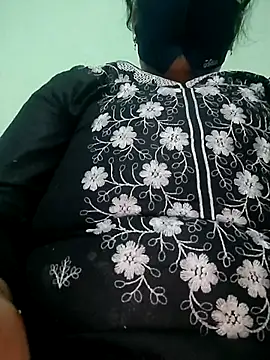 Snapshot of sematomar chatting on April 19, 5:56 pm sematomar online show from April 19, 5:56 pm