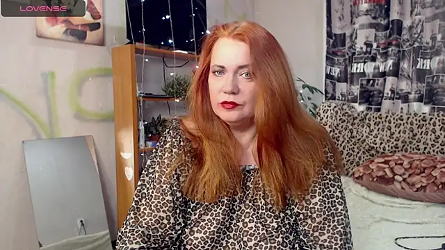 your space online show from December 14, 12:33 pm