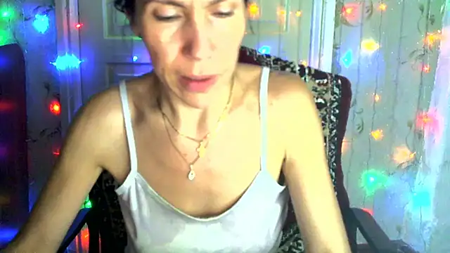 Snapshot of Ladywinter chatting on November 8, 7:01 pm Ladywinter online show from November 8, 7:01 pm