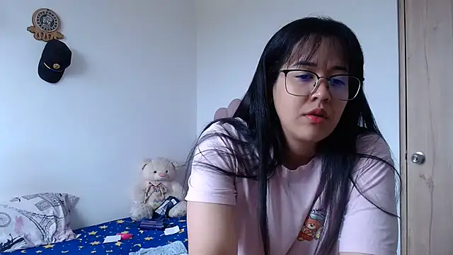 Snapshot of lady_hot2xx chatting on June 27, 4:12 pm lady hot2xx online show from June 27, 4:12 pm