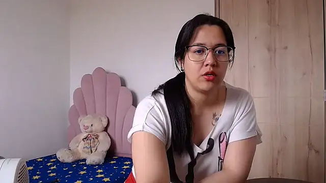 Snapshot of lady_hot2xx chatting on August 6, 4:53 pm lady hot2xx online show from August 6, 4:53 pm
