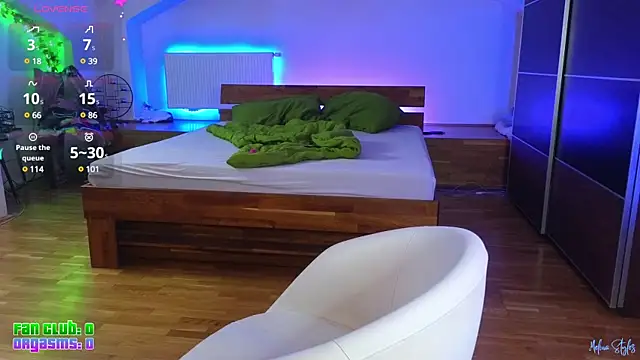 Snapshot of melinastyles chatting on February 12, 6:30 pm melinastyles online show from February 12, 6:30 pm