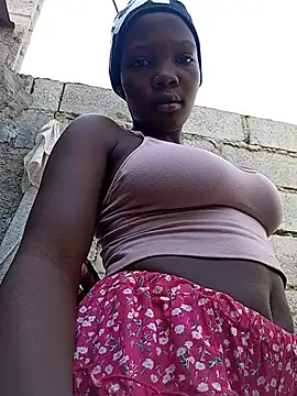 Snapshot of sweet_zara01 chatting on June 20, 6:05 am sweet zara01 online show from June 20, 6:05 am