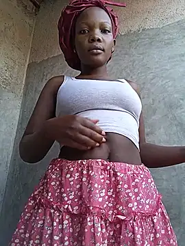 Snapshot of sweet_zara01 chatting on July 7, 5:32 am sweet zara01 online show from July 7, 5:32 am