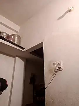 Snapshot of Riyaa-Devi chatting on December 14, 3:40 am Riyaa-Devi online show from December 14, 3:40 am