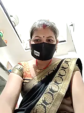 Snapshot of Riyaa-Devi chatting on December 24, 5:44 pm Riyaa-Devi online show from December 24, 5:44 pm