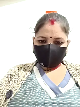 Snapshot of Riyaa-Devi chatting on January 16, 5:33 pm Riyaa-Devi online show from January 16, 5:33 pm