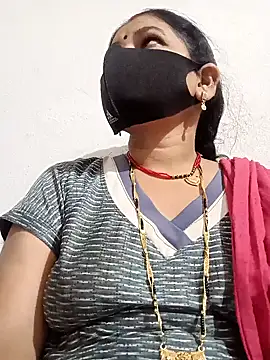 Snapshot of Riyaa-Devi chatting on February 1, 5:37 pm Riyaa-Devi online show from February 1, 5:37 pm