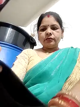 Snapshot of Riyaa-Devi chatting on March 2, 4:53 pm Riyaa-Devi online show from March 2, 4:53 pm