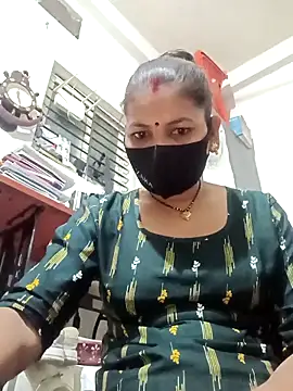 Snapshot of Riyaa-Devi chatting on December 22, 5:54 pm Riyaa-Devi online show from December 22, 5:54 pm