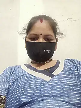 Snapshot of Riyaa-Devi chatting on July 13, 5:49 pm Riyaa-Devi online show from July 13, 5:49 pm