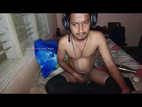 Snapshot of Sexypavi09 chatting on October 15, 7:25 pm Sexypavi09 online show from October 15, 7:25 pm