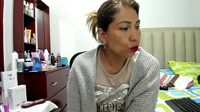 Chloemiller89 online show from January 31, 9:16 pm