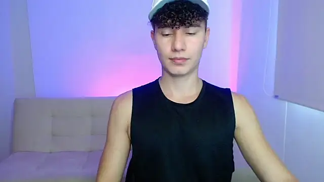 adrian morelly online show from March 8, 6:23 pm