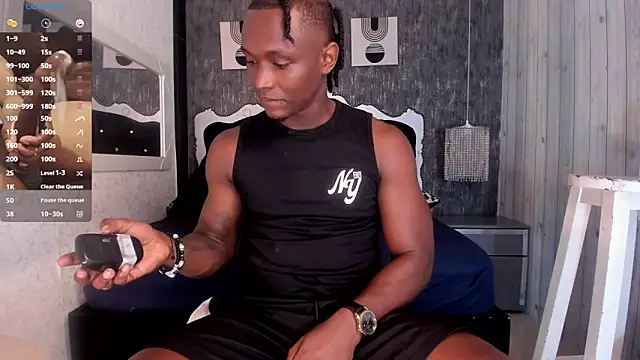 DannSmmith online show from November 11, 12:38 pm