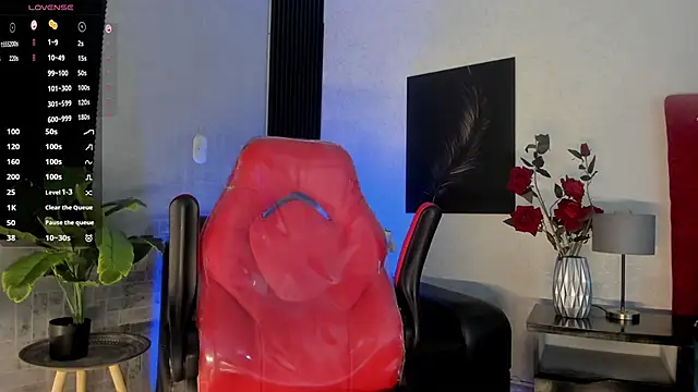 DannSmmith online show from February 11, 4:39 am