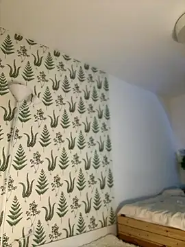 Marie Diaze online show from December 7, 8:44 am