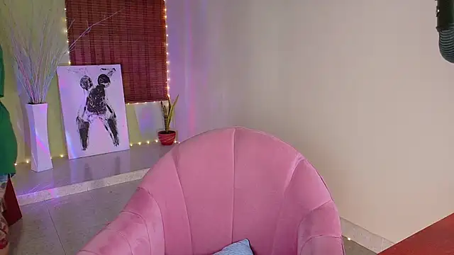 Snapshot of Emma__Blanco chatting on January 15, 5:56 am Emma Blanco online show from January 15, 5:56 am