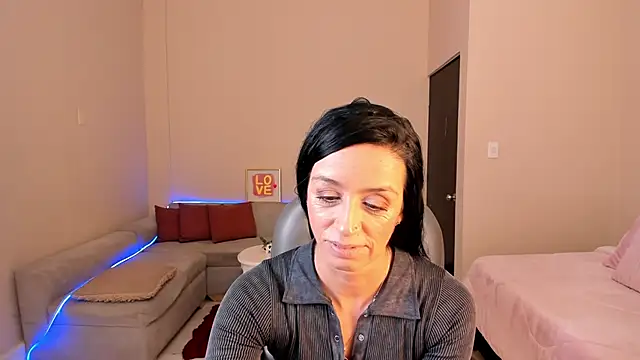 Kristen Garner online show from June 5, 8:25 pm