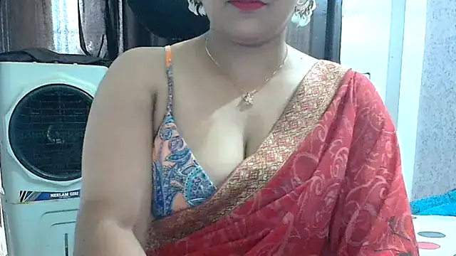 Snapshot of Maria_55 chatting on June 4, 6:52 am Maria 55 online show from June 4, 6:52 am