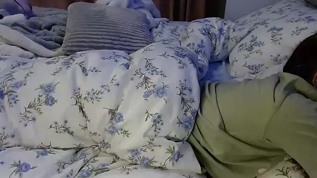 Viktoriiya bald online show from March 4, 1:12 am