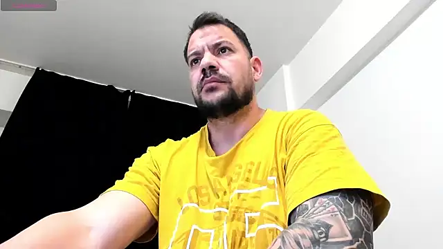 musclemonster31 online show from December 15, 11:25 am