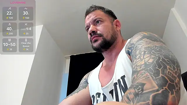 musclemonster31 online show from June 30, 3:18 am