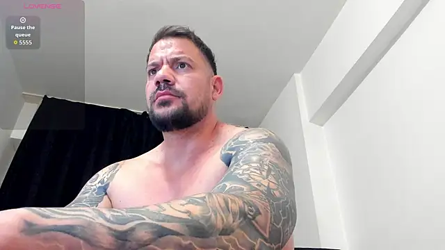 musclemonster31 online show from July 14, 7:24 am