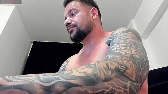 musclemonster31 online show from July 19, 9:51 pm