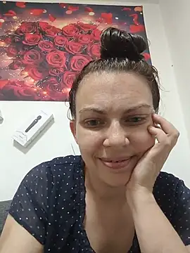 Snapshot of LEAsquirt91 chatting on June 25, 11:37 am LEAsquirt91 online show from June 25, 11:37 am