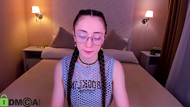 Snapshot of Lexi_Split chatting on May 5, 1:46 am Lexi Split online show from May 5, 1:46 am