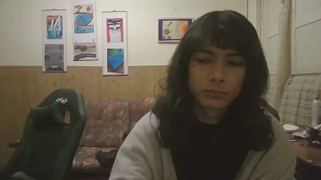 calliemaggotbone online show from November 15, 9:21 pm