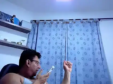 pedropicapi online show from March 13, 10:32 pm