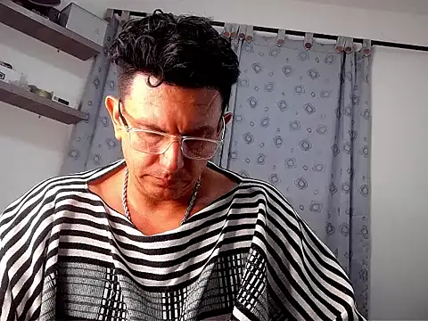 pedropicapi online show from November 21, 12:32 am