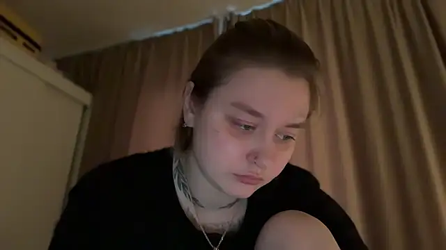 Isabel-Bailey online show from June 13, 9:02 pm
