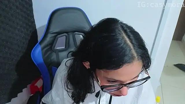 Cuteprincess21 online show from February 28, 12:55 am