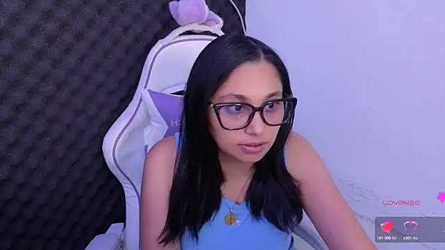 Cuteprincess21 online show from July 16, 1:55 am